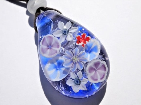 桂知子 朝顔とクレマチスと金魚